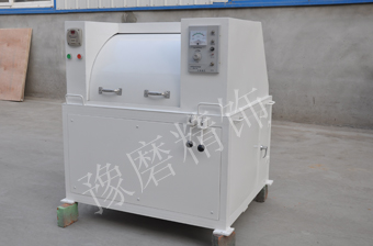 拋光機完成拋光作業(yè)后拋光磨料如何去除